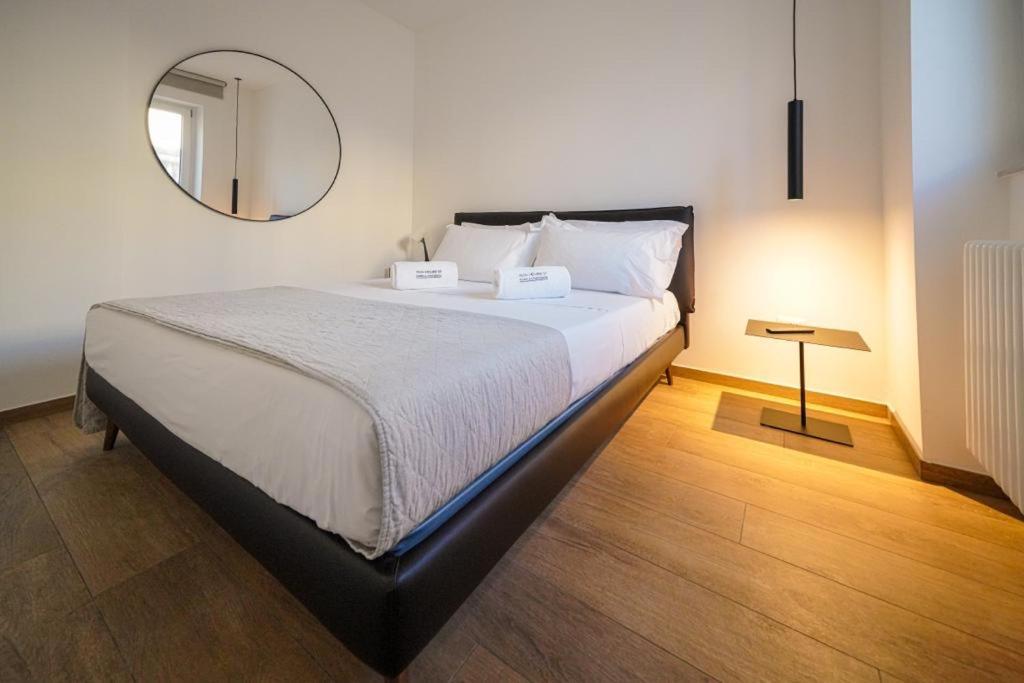 Run House 07 Rooms & Apartments كاسانو ديلي مورجي المظهر الخارجي الصورة