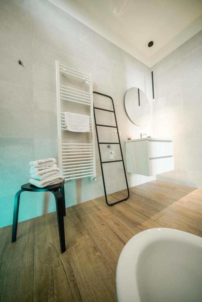 Run House 07 Rooms & Apartments كاسانو ديلي مورجي المظهر الخارجي الصورة